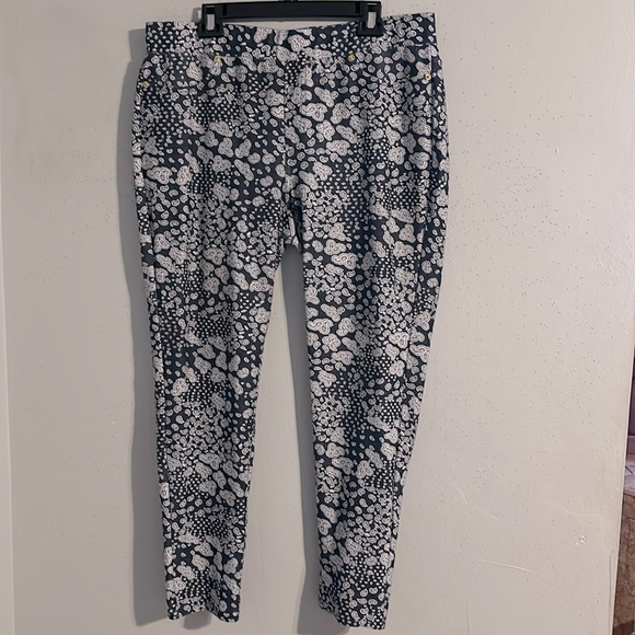 Michael Kors 2 piece pants set. Lots  printed designs. Multi colored - Picture 4 of 7